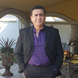 Meet your Posher, Tomas